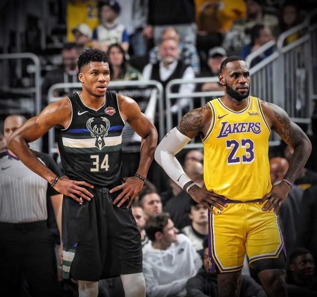 外线没开防守依旧猛！阿努诺比半场三分4中0拿下10分4板2断2帽（外线失准防守仍凶猛！阿努诺比半场三分4投0中仍揽10分4板2断2帽）