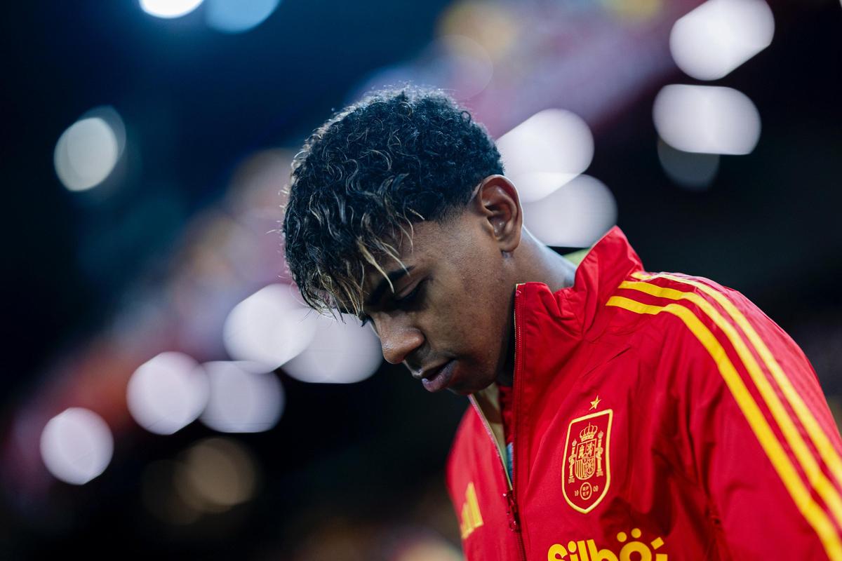 伊朗U17队1-2遭印度U17队逆转，无缘U17亚洲杯正赛（伊朗U17被印度U17以2-1翻盘，遗憾无缘U17亚洲杯正赛）