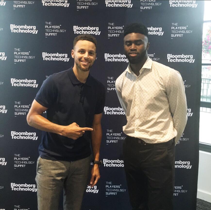 巴萨重返诺坎普当天日程：赛前有烟花秀，中场休息有乐队表演（巴萨回归诺坎普当日安排：赛前烟花秀，半场乐队登场）