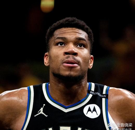 特尔施特根社媒晒恢复训练照片：很高兴归队（特尔施特根社媒晒康复训练照：喜迎归队）