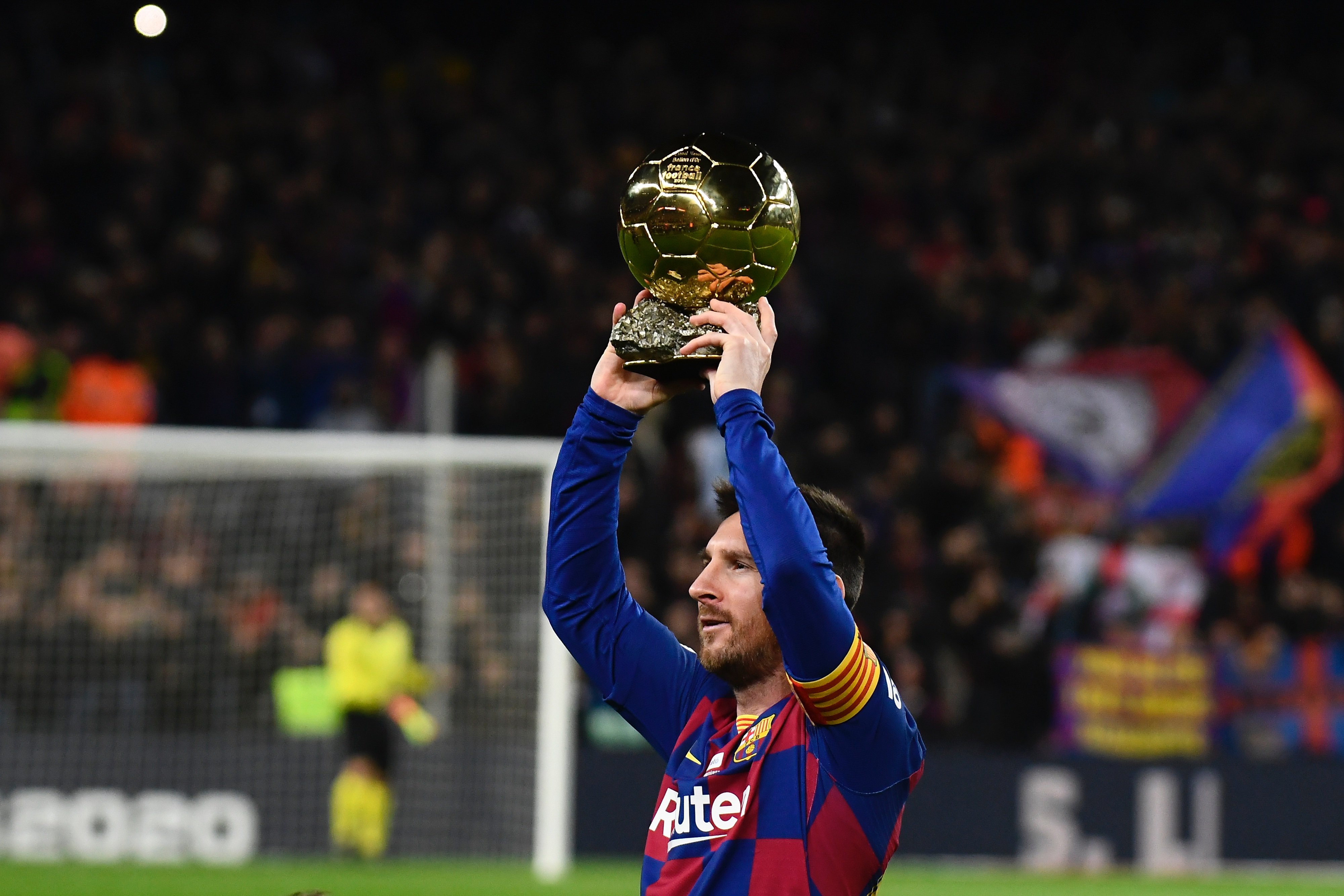 1-0，24岁热苏斯一剑封喉，率队掀翻狼队，拒绝英超2连败（1-0，24岁热苏斯绝杀制胜，率队击败狼队，避免英超两连败）