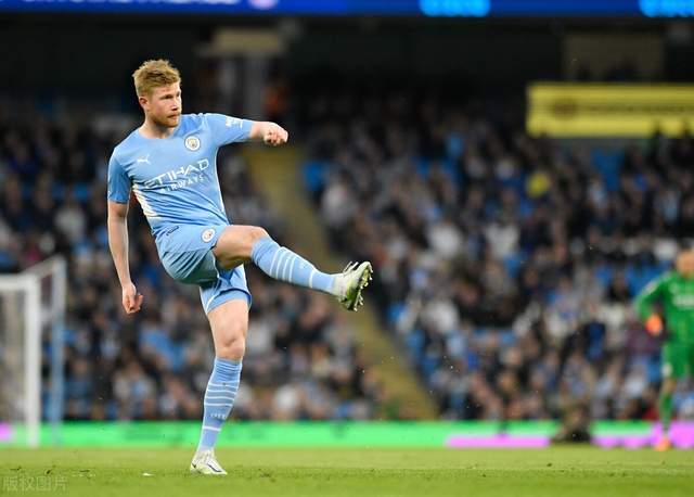 每体：法兰克福球迷在诺坎普制造骚乱，将面临欧足联的处罚（每体：法兰克福球迷在诺坎普引发骚动，或将受到欧足联处罚）