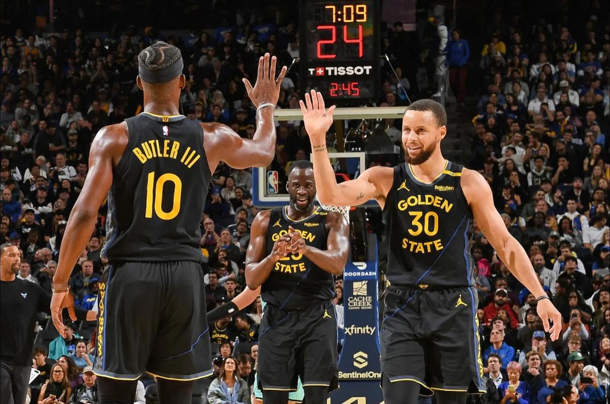 官方：若弗拉门戈击败大巴黎，南美足联将发放500万美元奖金（南美足联宣布：弗拉门戈若击败巴黎圣日耳曼，将获500万美元奖金）