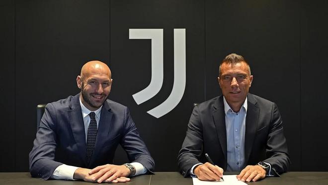 法尔克：拜仁最高可能向于帕开出税前2000万欧的年薪加奖金（法尔克：拜仁最高或向于帕提供税前2000万欧年薪加奖金）