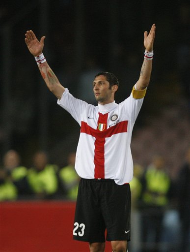 朱利亚诺：喜欢助攻因为会有两个人开心；格子和科克是标杆（朱利亚诺：我享受助攻，它能让两人同时开心；格列兹曼和科克是我的榜样）