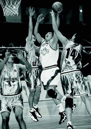 拉科鲁尼亚核心佩克：梦想为皇萨效力，希望能入选西班牙队（拉科鲁尼亚核心佩克：渴望披上皇马或巴萨战袍，盼获西班牙国家队征召）