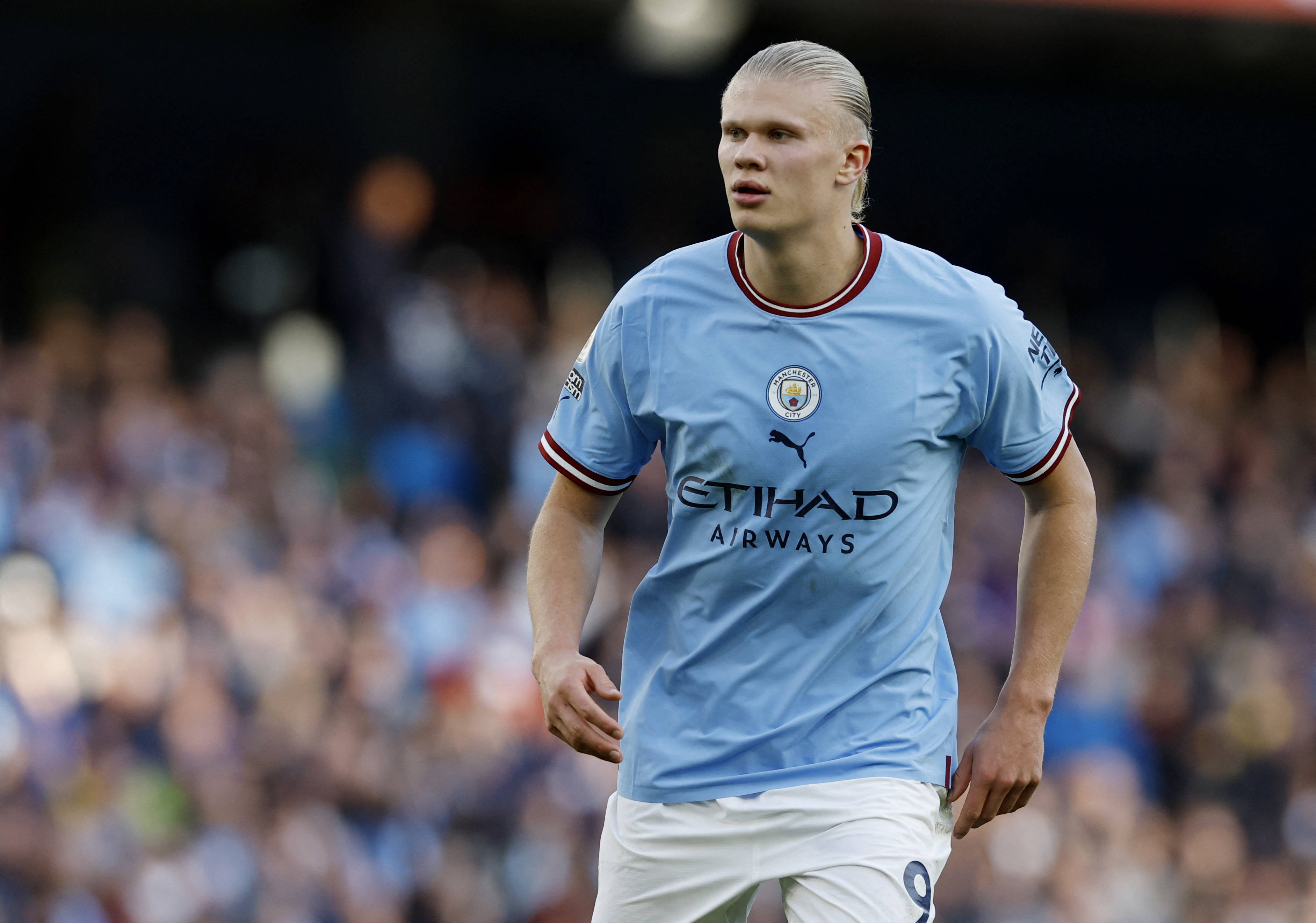 本赛季至今欧洲五大联赛抢断榜：帕利尼亚49次居首（欧洲五大联赛本季抢断榜：帕利尼亚以49次断球领跑）