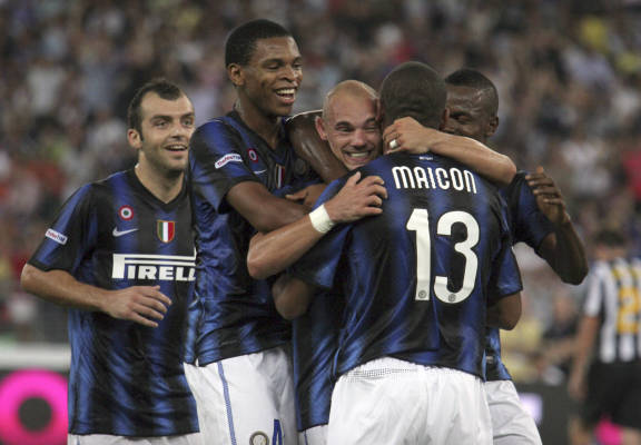 亚冠精英战报：林加德告别战破门，FC首尔1-1憾平墨尔本城（亚冠赛场：林加德谢幕进球，FC首尔与墨尔本城1-1握手言和）