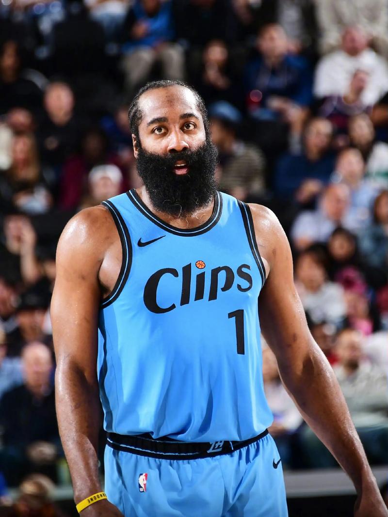 爆大冷！3-2，男排亚洲独苗挺进世锦赛8强，中国男排同组劲敌出局（3比2逆袭，亚洲独苗挺进世锦赛八强，中国男排同组劲敌止步）