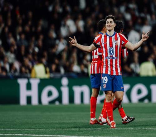 1-3遗憾无缘冠军，穆勒赛后社媒晒照感谢球迷支持（1-3落败无缘冠军，穆勒赛后社媒晒照致谢球迷）