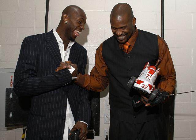 亚历山大三节打卡，展现高效竞技状态（亚历山大仅用三节收工，高效输出尽显竞技状态）