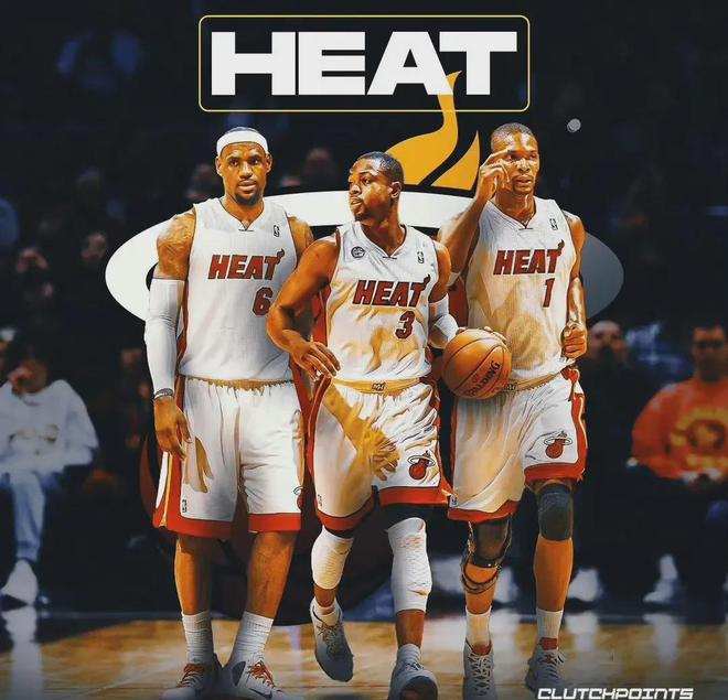 德媒：由于手指受伤，诺伊尔近两场都佩戴特制的四指手套参赛（德媒：手指受伤，诺伊尔已连续两场戴特制四指手套出战）